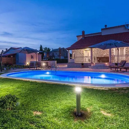 Ferienhaus Holiday Privlaka Zadar Riviera 33688