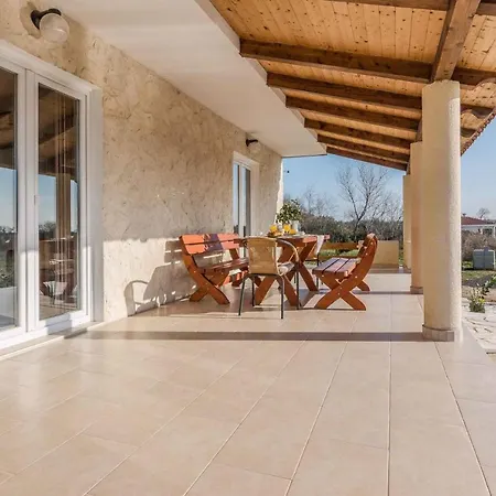 Holiday Privlaka Zadar Riviera 33688 Ferienhaus