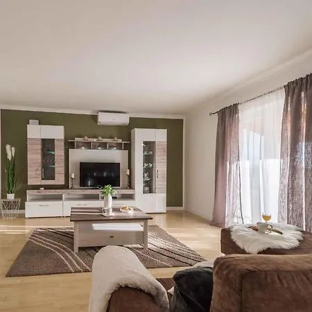 Holiday Privlaka Zadar Riviera 33688 Ferienhaus