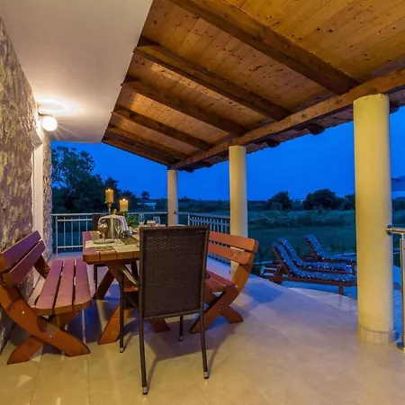 Holiday Privlaka Zadar Riviera 33688 Ferienhaus Privlaka (Zadar)