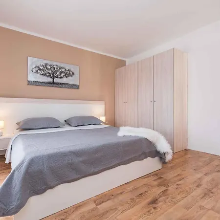 Holiday Privlaka Zadar Riviera 33688 Ferienhaus *